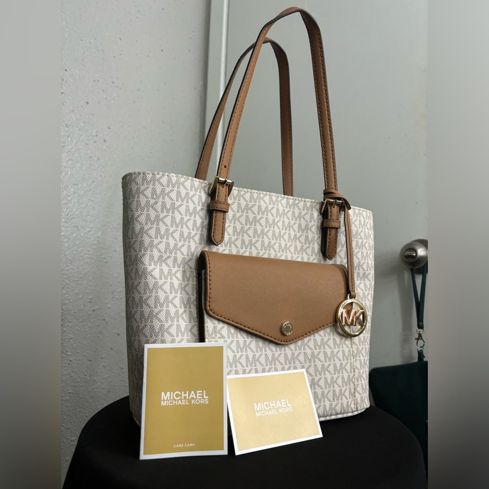 Michael Kors Tote